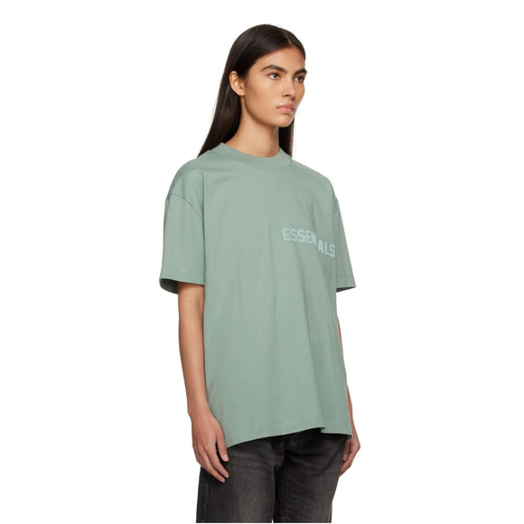 NWT Fear of God Essentials Short Sleeve Tee in Sycamore Size XS - Picture 2 of 7